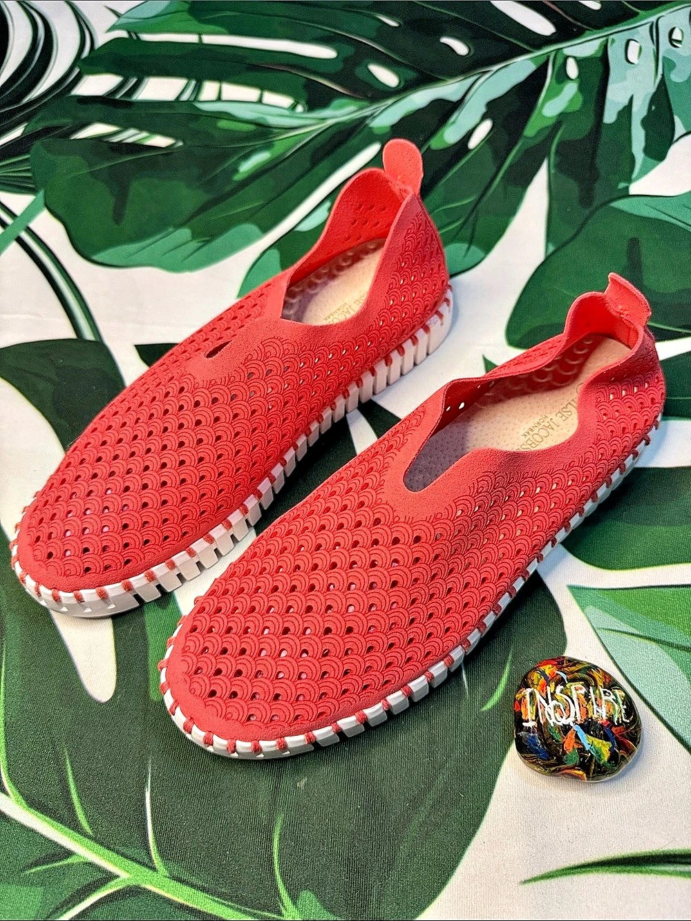 Ilse Jacobsen Comfort Slip-On Red Slip-On Sneakers US 9 Like New